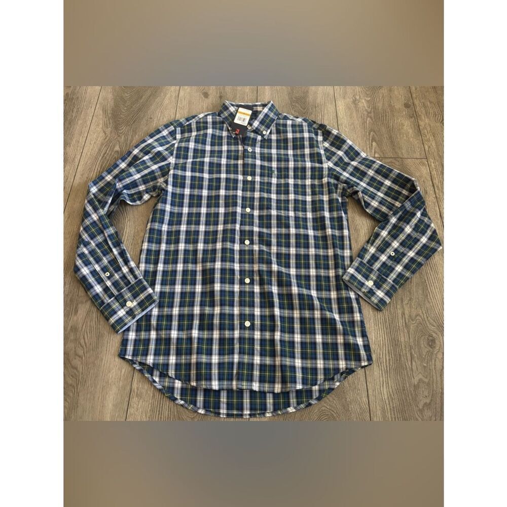 Izod classic Men's Blue and Green Plaid Button-Down Shirt